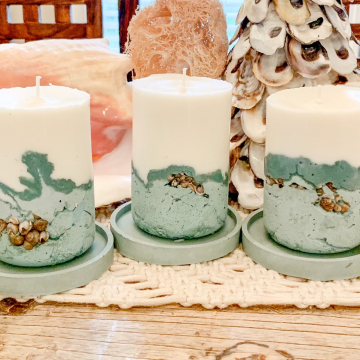 Embedded with seashells or pebbles Embedded with seashells or pebbles